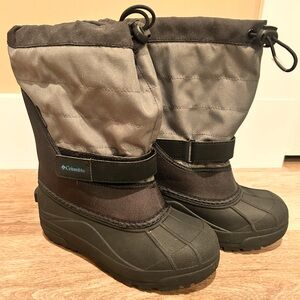 Columbia Youth Powderbug Plus II Winter Boots Size 3
